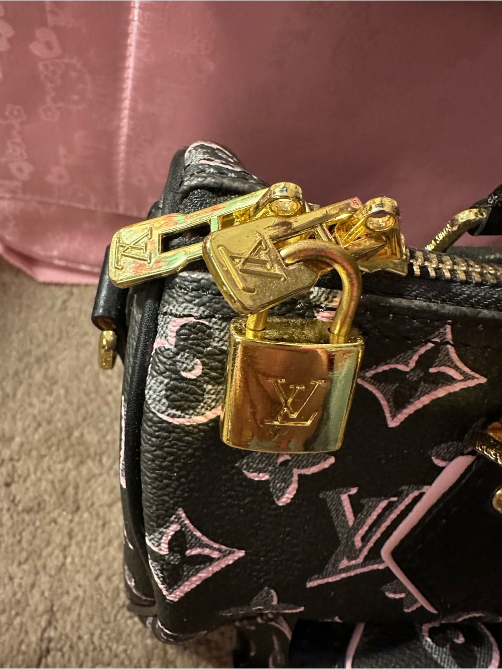 UNBRANDED FASHION BAG!!! - Picture 3 of 17